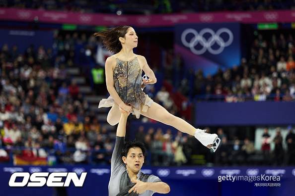 ‘진짜로 사귀는 줄?’ 일본 국민들이 가장 사랑하는 금메달 피겨 커플, 두 사람의 끈끈한 호흡