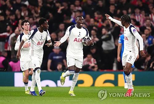 손흥민, '2명 제치고' 맨시티전 환상 결승포 '쾅'…폭풍 감동, 그런데 마지막이었다니→토트넘, UCL 토너먼트 홈 득점 SON 이후 2535일 만에 처음