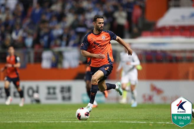 4경기 무승→최하위 추락…'후반 집중력 붕괴' 제주SK, 세레스틴 앞세워 강원 원정서 반전 노린다