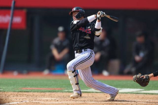 '시범경기 타율 4할 육박' 우승팀 백업 포수 타격감 심상치 않다, 미래 안방마님이 쑥쑥 자란다
