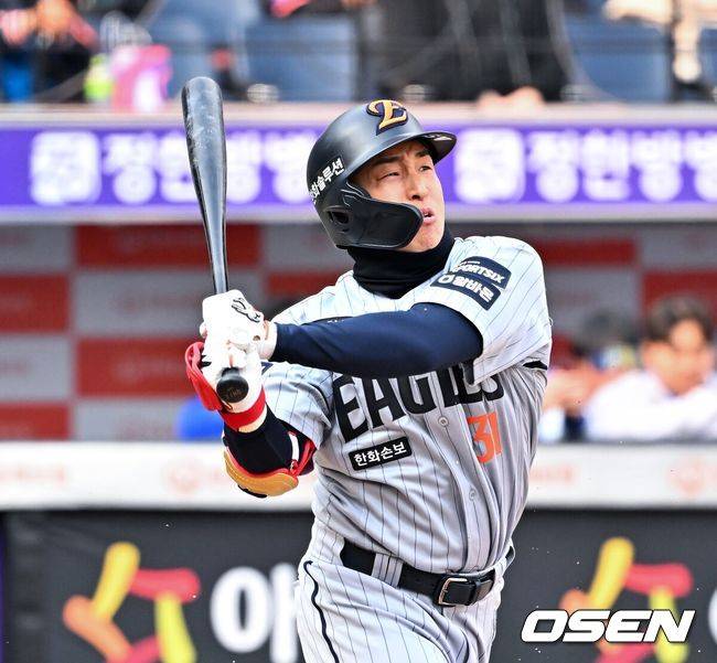 ‘3경기 연속 벤치→미출장’ 1억 FA 손아섭, 한화 1군 엔트리에 자리 없는 걸까