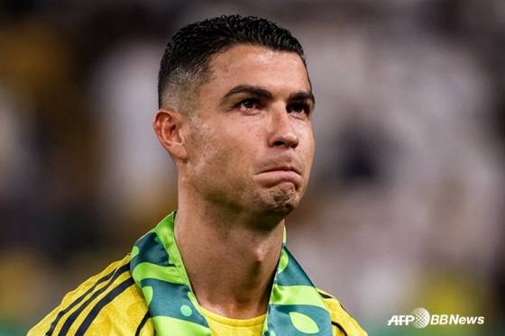 '햄스트링 터진' 호날두, 포르투갈 대표팀 '전격 제외'... 마지막 월드컵 앞두고 '적색경보'