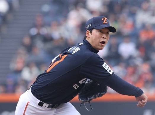 '한화 78억 사이드암' 크게 혼났다…4이닝 10피안타 7실점 와르르 [부산 라이브]