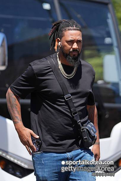 'MLB 최고 마무리→징역 65년 위기' 다저스 갈 뻔한 166km 파이어볼러, 연봉 지급 끊겼다…