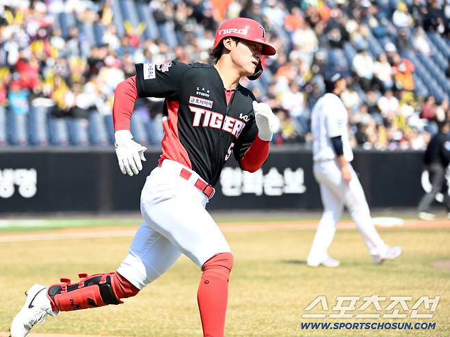 '쾅!쾅!쾅! 13안타 폭발' KIA 백업 맞아? 4연패 탈출…네일 무실점 쾌투, 두산 제압[잠실 리뷰]