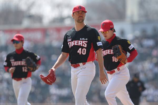 김도영 돌아온 KIA, 이제 김도영 라이벌까지 터지나? 윤도현 잠실 연타석포 작렬! 동반 활약 가보자 [잠실 현장]