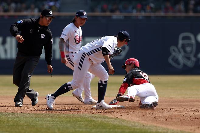 KIA ‘트레이드 대박’ 터지나…‘내야 기대주’, 1군 첫 ‘손맛’→공·수에서 ‘알토란 활약’ [Hot&Cool]