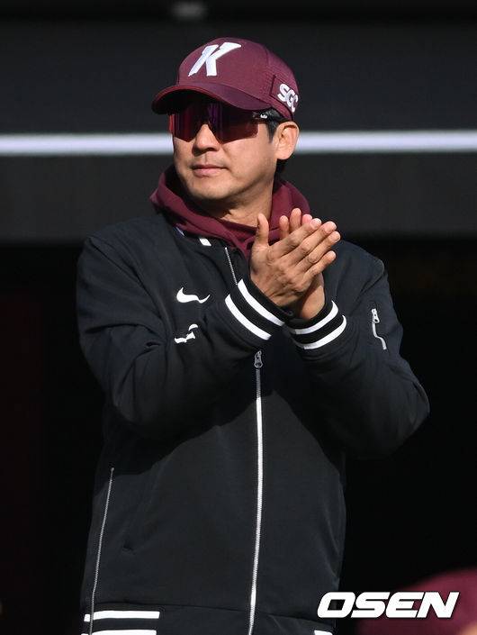 에이스 완벽투+14안타 대폭발! 9-0 완벽한 승리, 설종진 감독 “볼넷 없다는게 긍정적, 타선도 고른 활약” [오!쎈 인천]