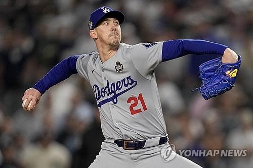 후라도보다 연봉 적은 '굴욕'의 뷸러...작년 300억에서 올해 20억으로 급추락, 개막 로스터 가까스로 합류