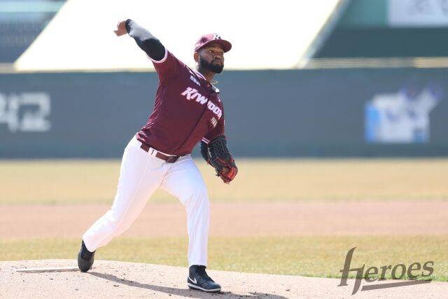 '와' 꼴찌-꼴찌-꼴찌팀 일내나, KBO 54승 에이스 위력투+철벽 불펜 빛났다