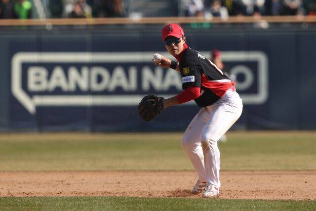 “어떡하지? 그냥 공이 보여서 돌렸는데…” 이대호가 극찬했던 KIA 그 선수, 8kg 찌우고 다리 들었더니 ‘환골탈태’[MD잠실]