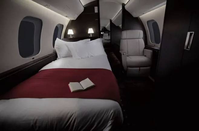 '가족 위해서는 수억원짜리 전세기' 구형 아이폰 쓰던 오타니 아내 마미코, 또 검소함 화제