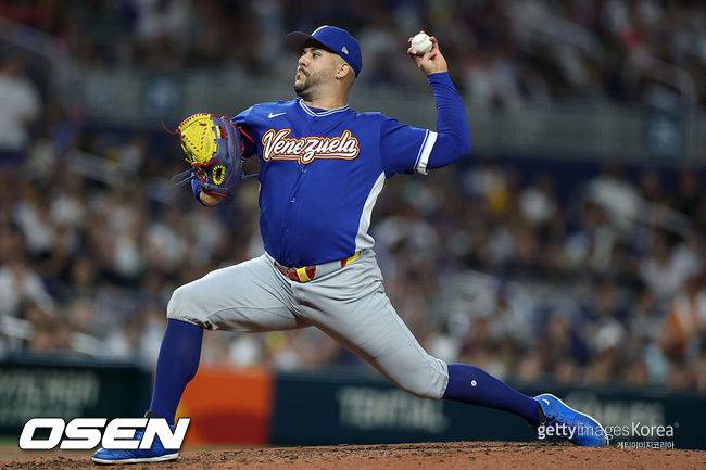 'ERA 0.73' 폰세급 성적인데…선발 탈락이라니 'KBO 역수출 2인자' 불운, 43세 금강불괴에게 밀렸다