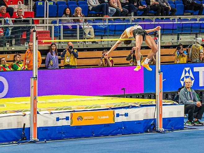 높이뛰기 우상혁, 세계실내육상선수권서 2m26 넘어 공동 3위