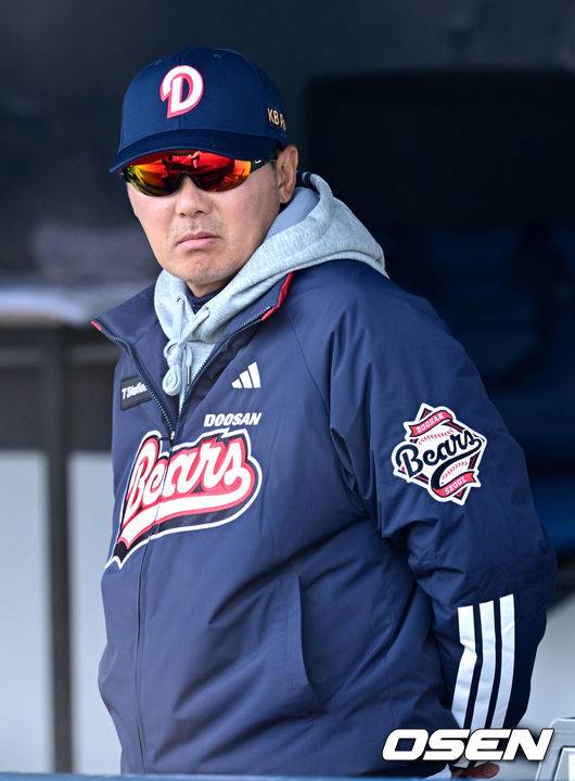 두산 선발야구 초비상! 신임 감독 작심 쓴소리 날렸다 “실책했다고 혼자 씩씩거리면 어쩌나, 냉정해져라” [오!쎈 잠실]