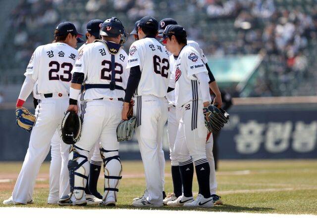 14년 만의 신기록, 하루 만에 또 갈아치웠다! 22일 KIA-두산전, 두산 역대 시범경기 최다 관중 입장…흥행 돌풍 ing [MD잠실]