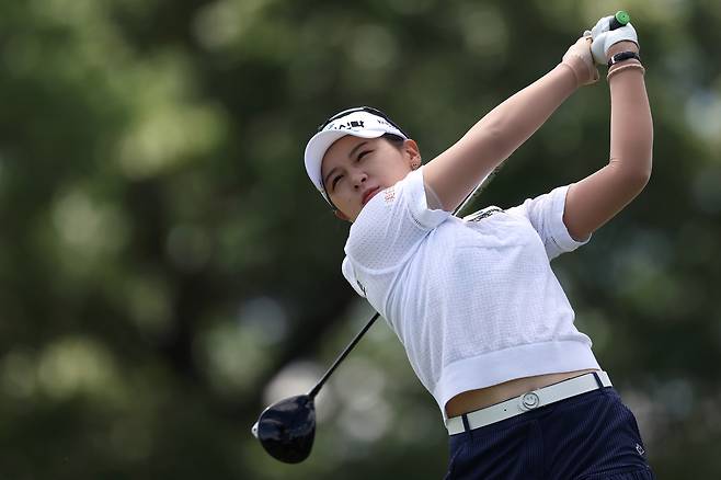 박현경, 올해 첫 출전한 JLPGA 투어 대회에서 공동 14위