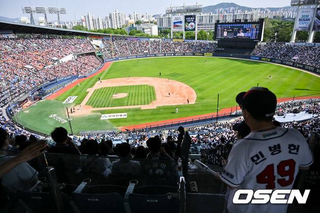 ‘교통사고 후유증 없다’ KIA 5선발, 15억 외인 에이스와 명품투수전 펼치다...두산-KIA 만원관중 앞 0-0 무승부 [잠실 리뷰]