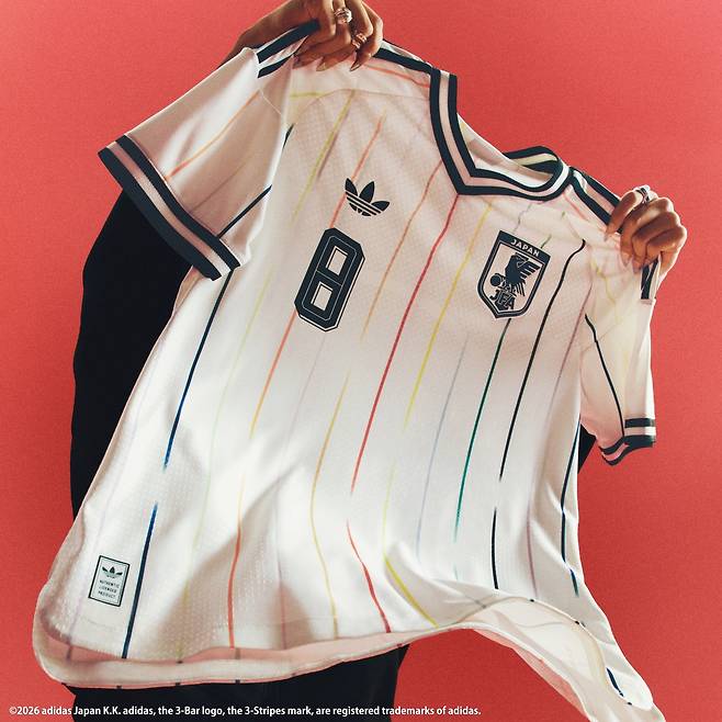 '몸빼바지' 한국 축구, 일본에 유니폼도 완패? '호평' 쏟아지네→야구 저지 재해석…ESPN 선정 가장 아름다운 유니폼