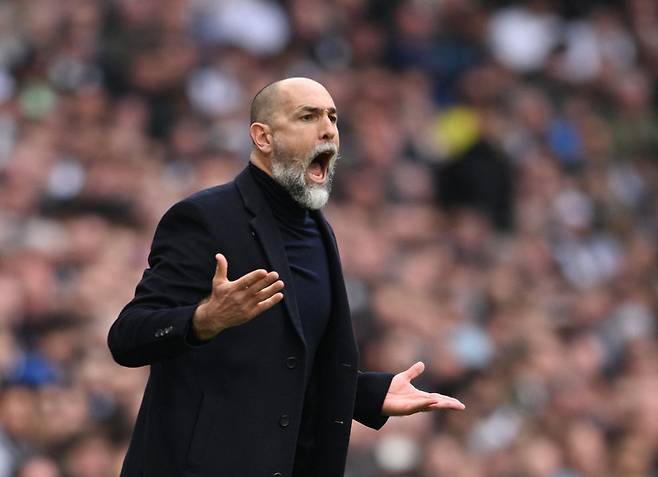 [PL 31R] 토트넘 홋스퍼(챔피언십) 이거 진짜 됩니다...안방서 '강등 경쟁팀' 노팅엄에 0-3 완패→17위 추락+리그 13경기 무승