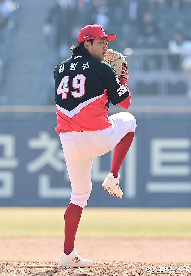 '한화와 11년 인연→20억 FA 계약' 김범수가 돌아본 첫 대전 원정…