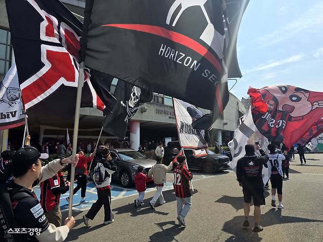 이래서 PL 본머스 입단 테스트 받았었구나… ‘2007년생’ 서울 손정범, 드디어 데뷔골 쐈다