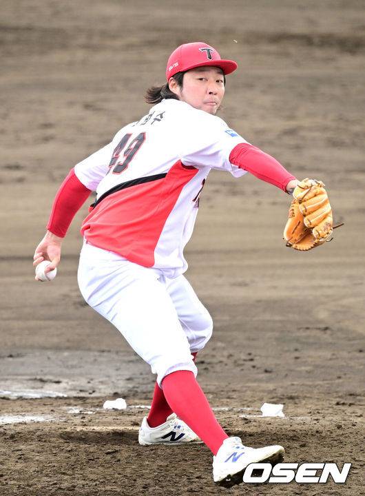 한화 ‘이 선수’ 왜 안 붙잡았나…20억 KIA행→3연속 퍼펙트 비상, 꽃감독 대만족 “짧게 쓰기 아까워, 1이닝 맡긴다”