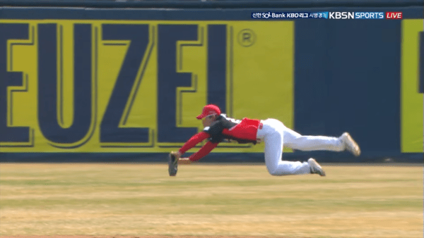 '80억 유격수'가 흙 뿌린 사연, 2026년도 '호령존'은 정상 가동…그런데 방망이도 잘 돌린다, FA때 얼마를 받으려고