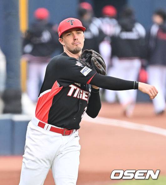 '타율 .115' 데일 오늘은 쉽니다...이범호 감독, “시범경기 잘 치면 더 문제” [오!쎈 대구]