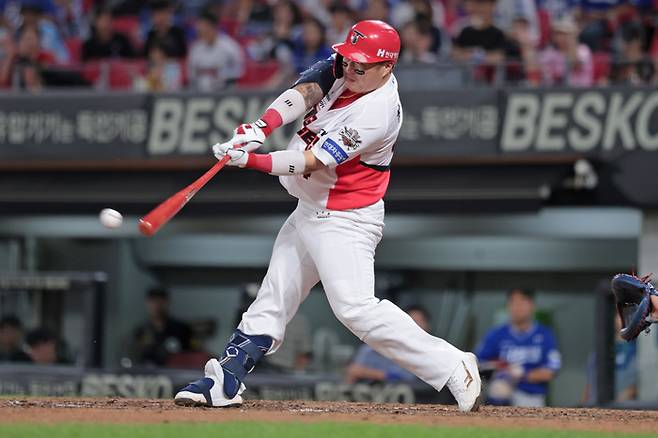 “최형우 안타!” 대투수 던지는데, 상대를 응원해?…KIA 팬들, 최형우 ‘9년 인연’ 잊을 수 없어 [SS대구in]