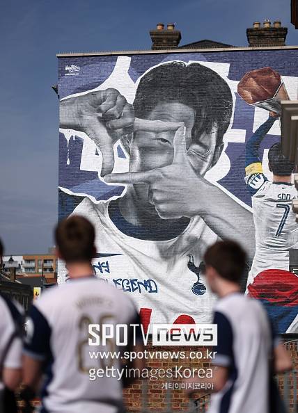 손흥민 탈출은 정말 '신의 한 수'...111년만 '최악의 굴욕' 토트넘, 노팅엄에 패하며 강등권 '코앞'