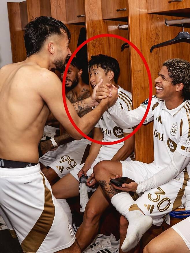 손흥민 빼고는 모두 '하하호호' LAFC 월드컵 위너 요리스, 5경기 연속 무실점...MLS 신기록 수립