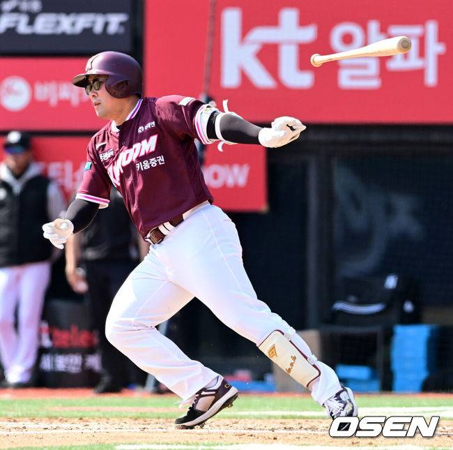 타율 1할7푼2리→한화에서 버림받은 72억 베테랑, 3할 맹타로 이 악물었다…한화와 개막전 기대되네