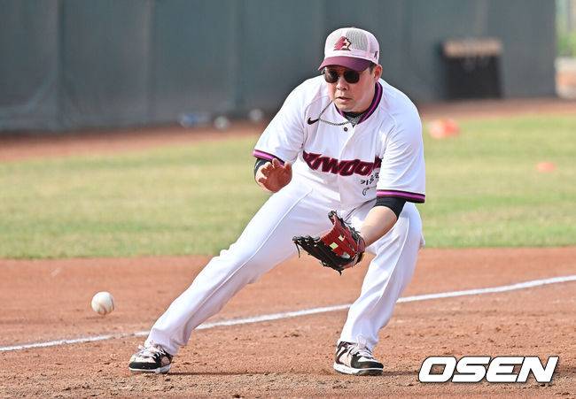 타율 1할7푼2리→한화에서 버림받은 72억 베테랑, 3할 맹타로 이 악물었다…한화와 개막전 기대되네