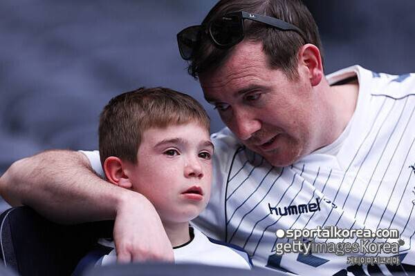 퇴장으로 팀 망치더니 이제 와서? '손흥민 후임 주장' 로메로...토트넘 0-3 완패 뒤 작심 발언