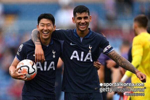 퇴장으로 팀 망치더니 이제 와서? '손흥민 후임 주장' 로메로...토트넘 0-3 완패 뒤 작심 발언