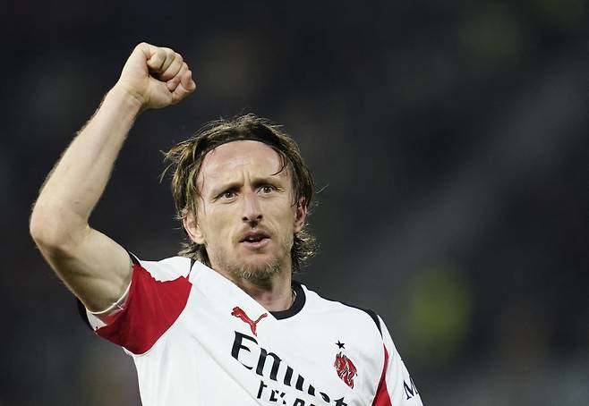 불혹에도 은퇴 없다...'백발노인' 될 때까지 뛸 예정,