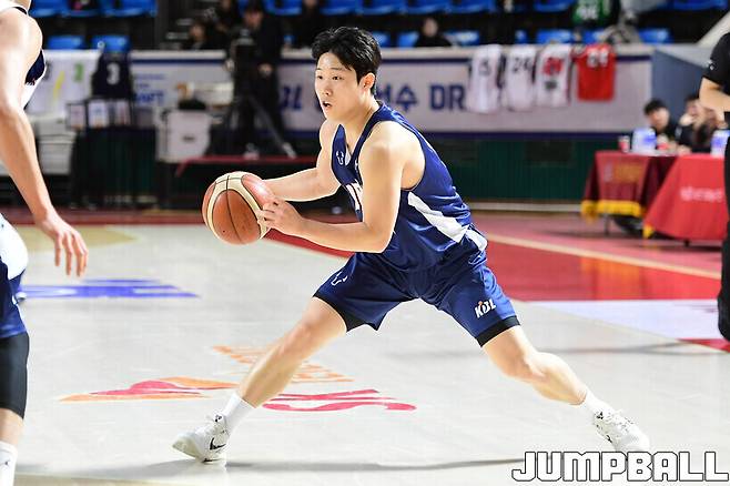 ‘한국인 최초 베트남리그행’ 새로운 도전에 나서는 주인공…“이름처럼 영웅이 되겠습니다”