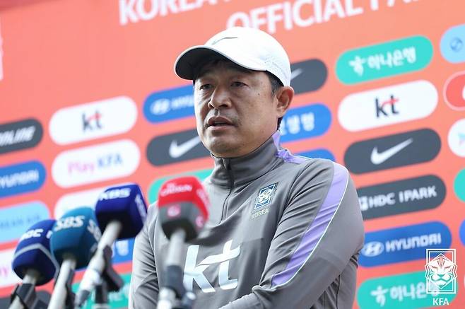 [SPO 현장] 일본-베트남에 패배 '경질 위기 극복' 이민성 감독