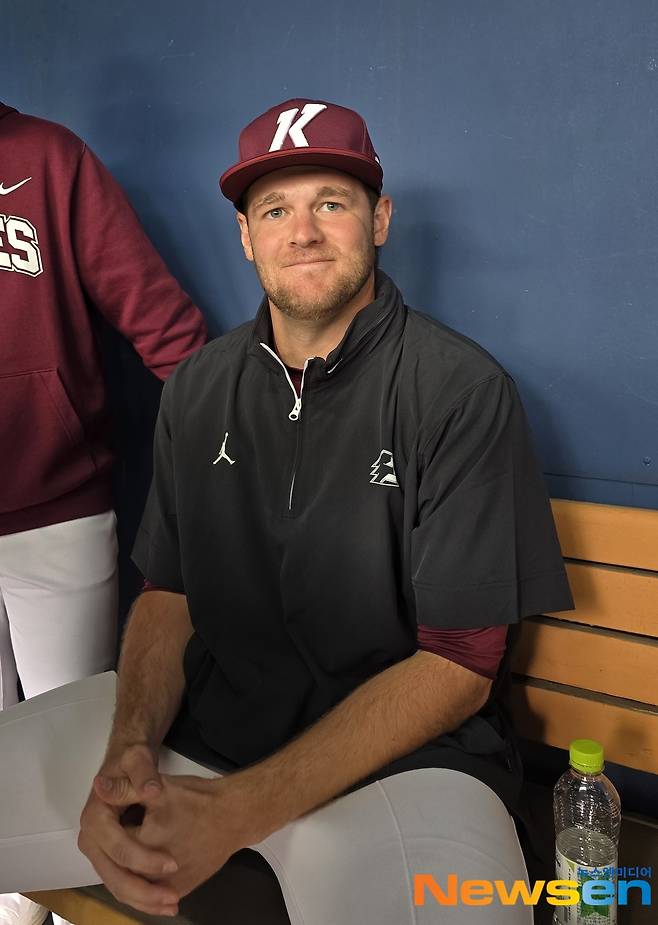 시범경기 마친 와일스 “김하성과 대화 더 해볼걸..한국 적응 잘하고 있다, 시즌 개막 기대”