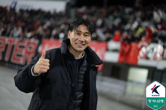 '이영민 감독, 다음 시즌부터 K리그 벤치 못앉는다?' 스포츠지도사 자격증 유예기간 끝...'P급' 인정안하는 문체부