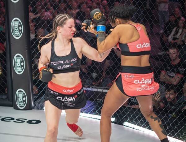 참변 '꽃다운 23세' 女 SNS스타 파이터, 태국서 스쿠터 타다 트럭과 충돌해 사망…현지 의료진 대응 논란까지 불거져