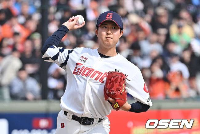 “삼진 잡는 능력은 확실하지만…” 150km 아시아쿼터 활용법, 김태형 감독은 왜 고민하나 [오!쎈 인천]