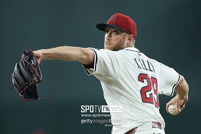 'ERA 0.66' 실력으로 선발 따낸 MVP…韓 평정한 159km 특급외인, 폭망했던 NC 에이스도 '역수출 신화' 쓴다