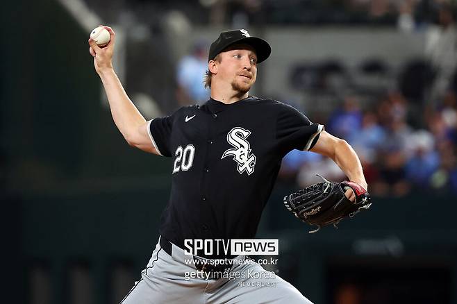 'ERA 0.66' 실력으로 선발 따낸 MVP…韓 평정한 159km 특급외인, 폭망했던 NC 에이스도 '역수출 신화' 쓴다