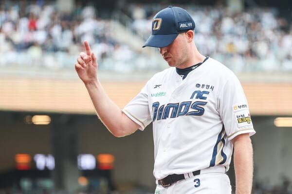 야구의 신은 왜 NC한테만 이러나...개막 사흘 앞두고 청천벽력, 라일리 복사근 파열로 6주 OUT