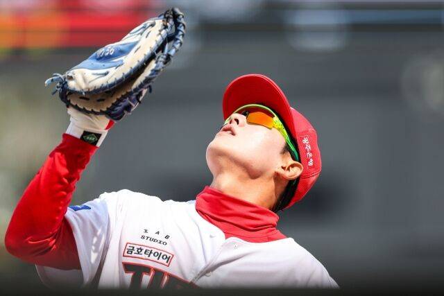 오선우가 김도영 친구에게 1루수 내줄 순 있는데…다시 외야로 나간다? 꽃범호가 나성범에게 휴식을 준다면