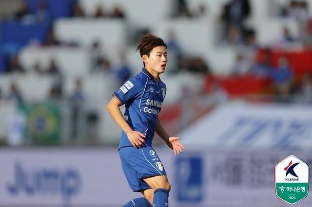 [BE.현장] 기대했다가 바로 채찍… 이정효 감독의 '애착인형' 김성주 길들이기,