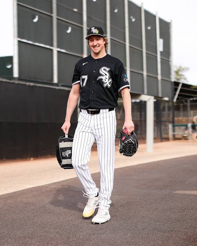 '224억→22억 폭락' 왜 KBO 안 왔냐고? ML 5선발 당당 입성…트레이드·방출 설움 날릴까