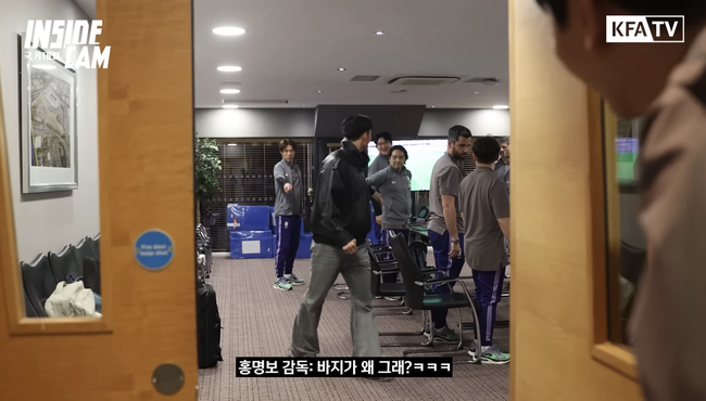 “말 타고 왔냐? 바지가 왜 그래?” 홍명보 감독 농담에 웃음바다…월드컵 준비 분위기 ‘화기애애’